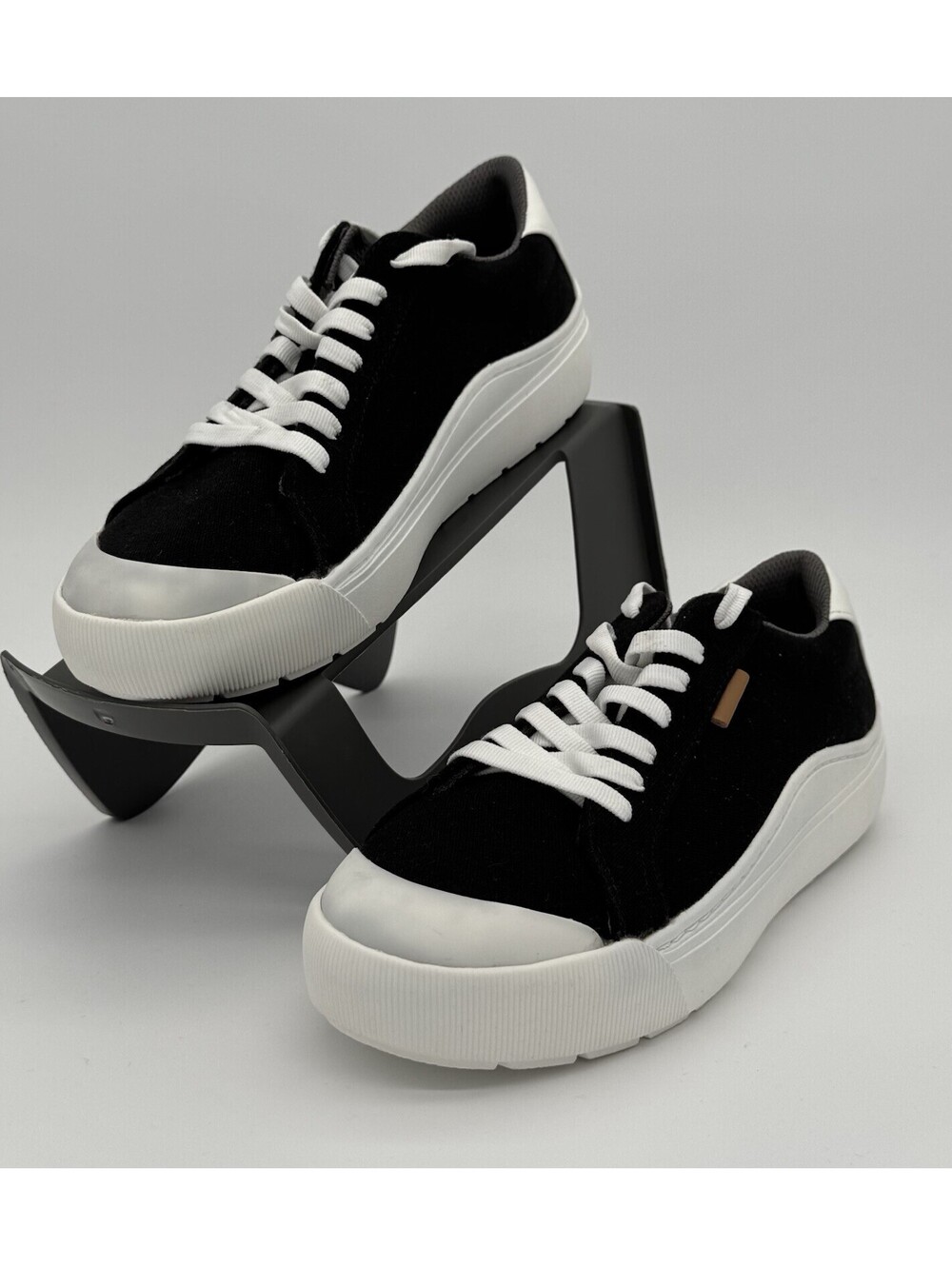 Dr. Scholl's Time Off Lace Up Sneaker Black white Woman's 7.5 M
